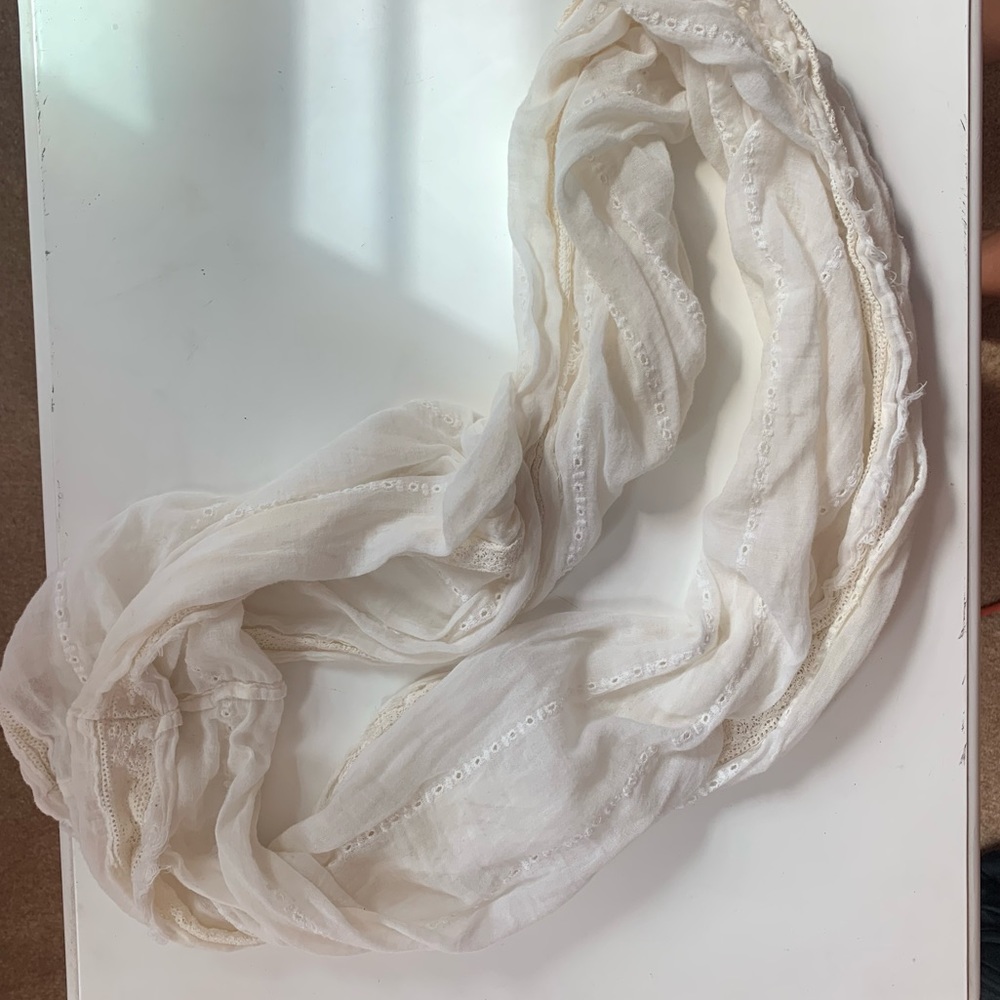 off white infinity scarf